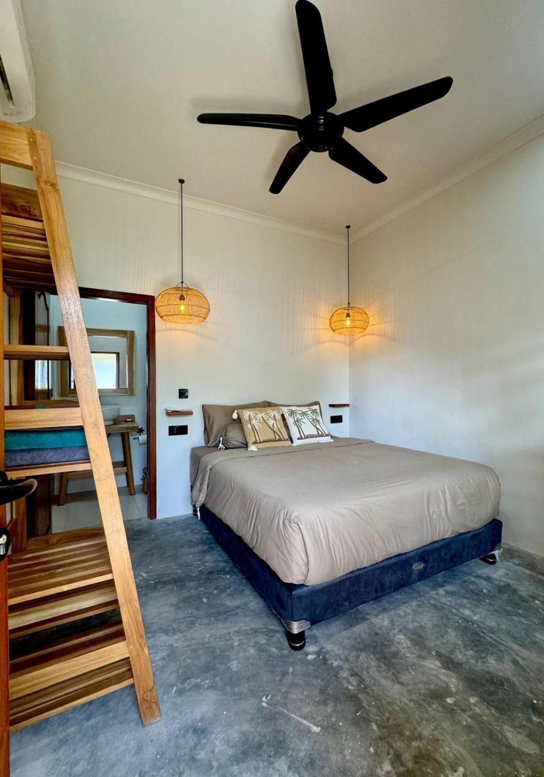 Kura Kura House 호텔 Sekongkang 외부 사진